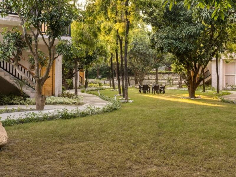 Corbett River Edge Resort