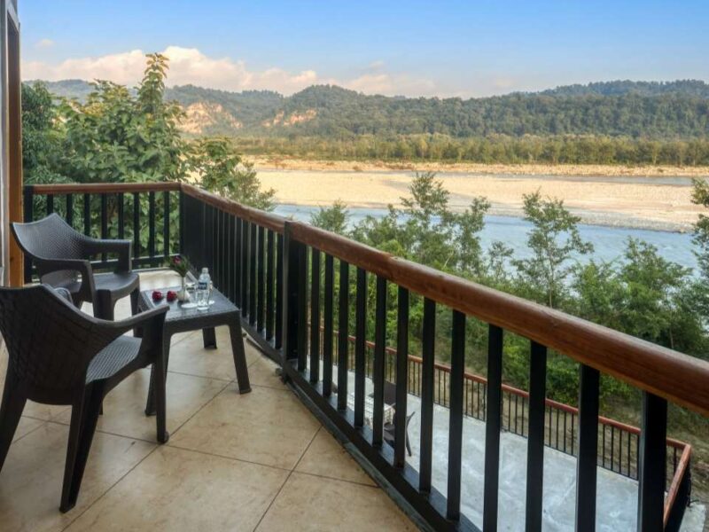 Corbett River Edge Resort